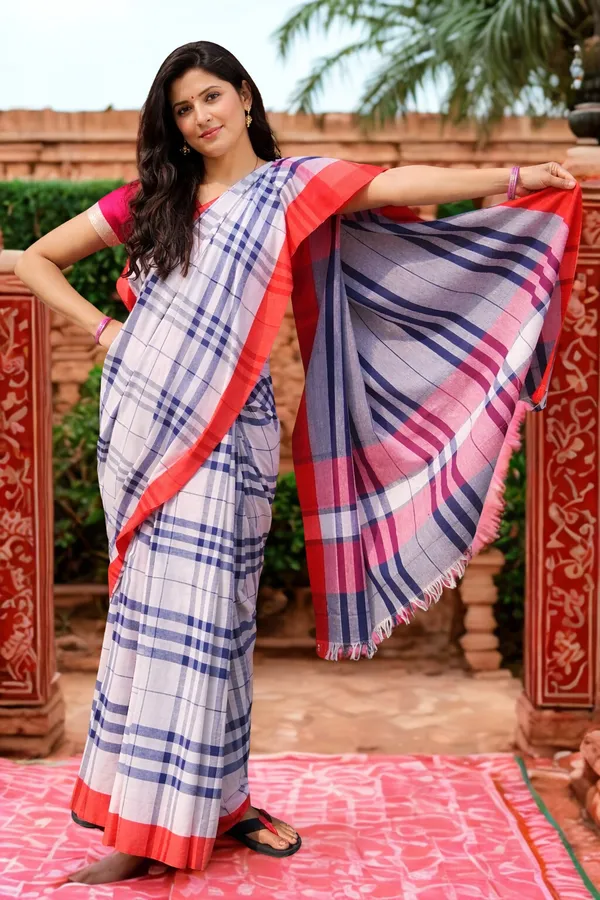 White_&_Blue_Cotton_Checkered_Saree_For_Women