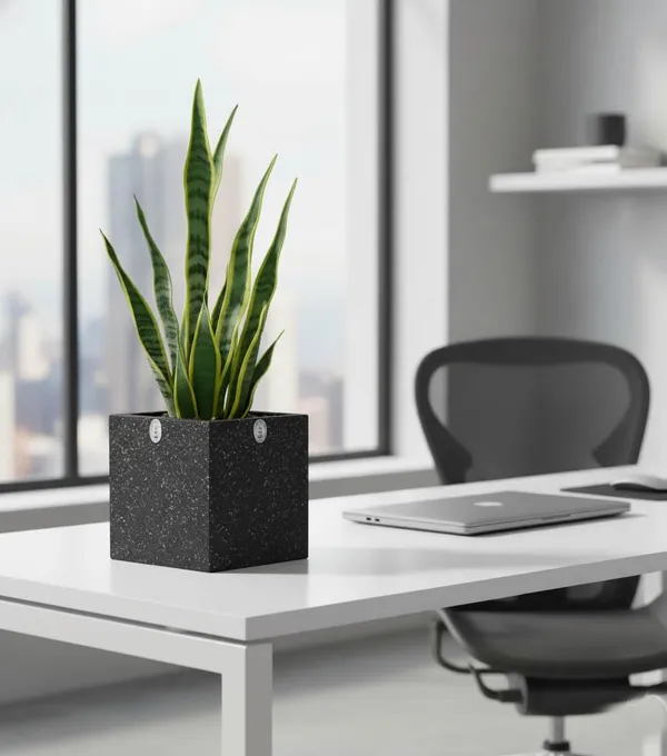 Black_Cube_Rotofiber_Planter
