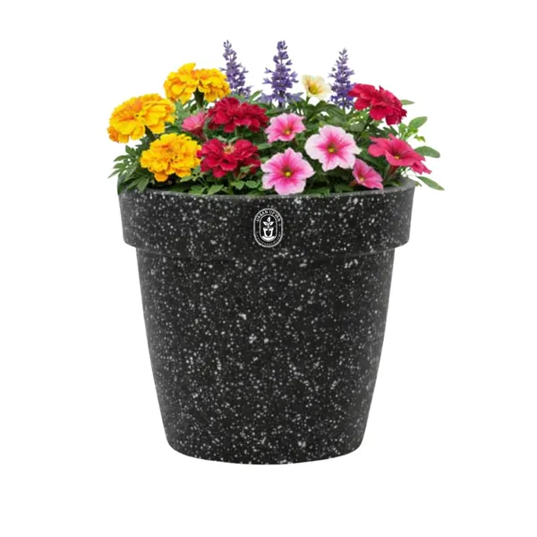 Black_Plastic_Premium_Planter_For_Aesthetic_Interior_Design