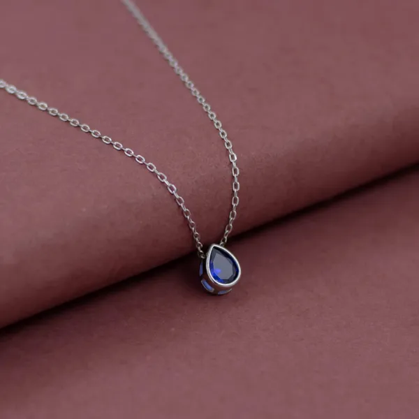 Blossoming_Sapphire_Elegance_Pendant_in_925_Silver_by_SVADEZI