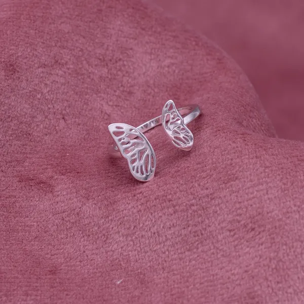 Butterfly_Casting_Ring_in_925_Silver_by_SVADEZI