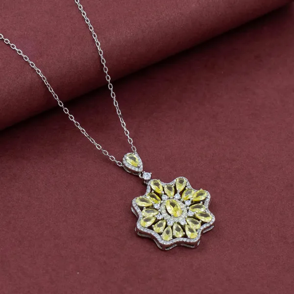 Citrine_uniquely_shaped_pendant_in_925_Silver_by_SVADEZI