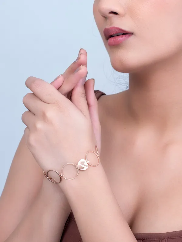 Dazzling_Rose_Gold_Heart_Ring_Bracelet_|_Multi-Band_Convertible_Jewelry