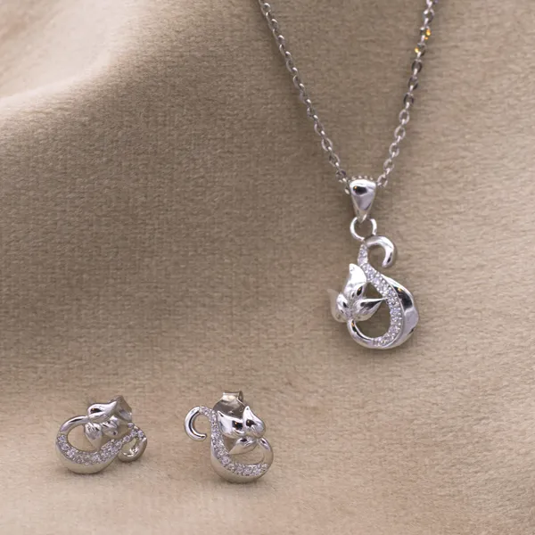 Exquisite_Swan_Design_Pendant_Set_in_925_Silver_by_SVADEZI