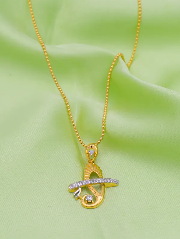Flute_Feather_Silver_Chain_|_Nature-Inspired_Elegant_Necklace