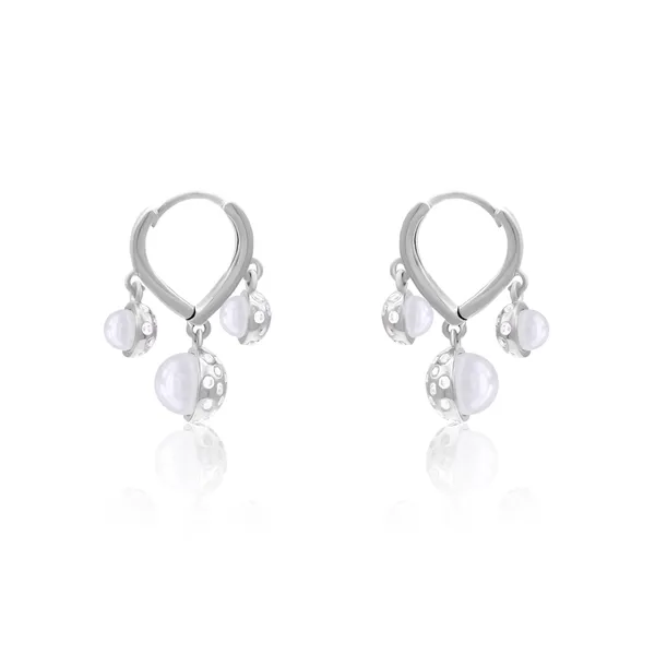 Fresh_Water_Pearl_Earrings_in_925_Silver_by_SVADEZI
