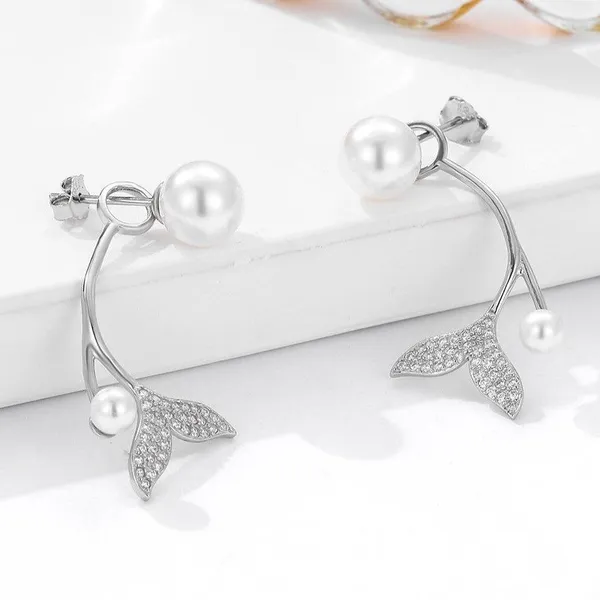 Fresh_Water_pearl_studed_earrings_in_925_Silver_by_SVADEZI