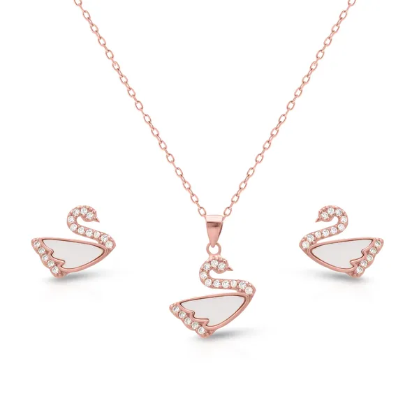 Graceful_Swan_with_Mother_of_Pearl_Pendant_Set_in_925_Silver_by_SVADEZI