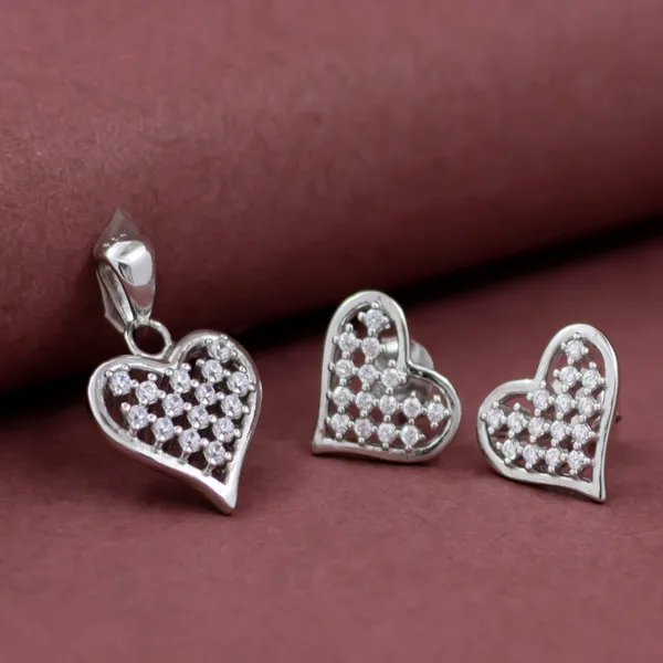 Hearty_Pendant_Set_in_925_Silver_by_SVADEZI