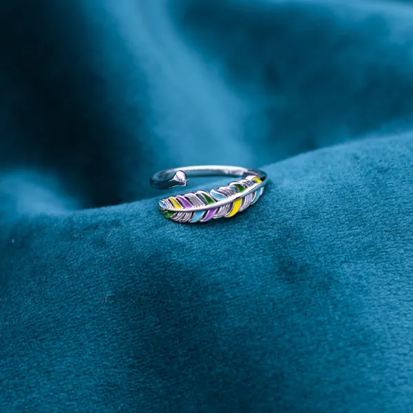 Intricate_Enameling_feather_Ring_in_925_Silver_by_SVADEZI