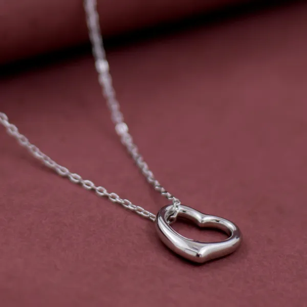 Plain_heart_Pendant_in_925_Silver_by_SVADEZI