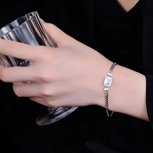 Pristine_cut_Quartz_Bracelete_in_925_Silver_by_SVADEZI