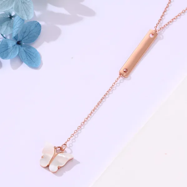 Rose_Gold_Mother_of_Pearl_Sleek_Pendant_in_925_Silver_by_SVADEZI