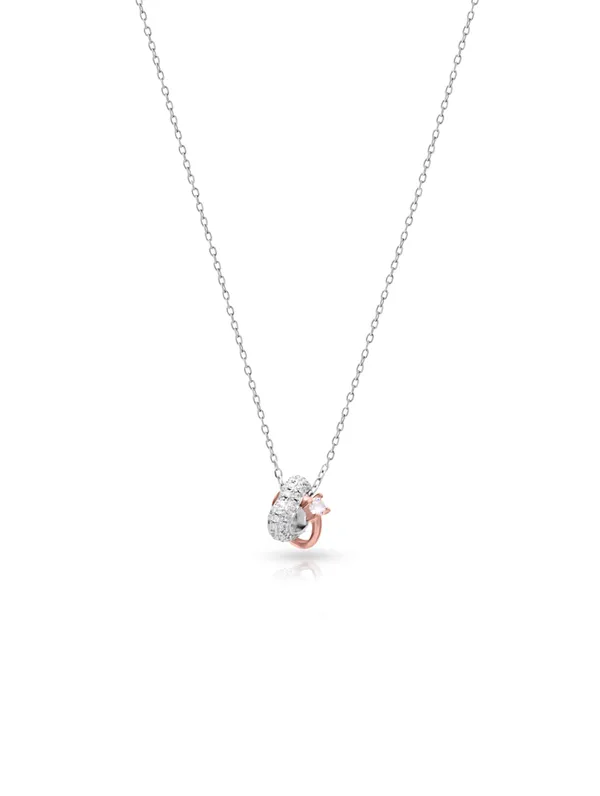 Silver_Pendant:_Luxurious_Shine_for_Everyday_&_Special_Events