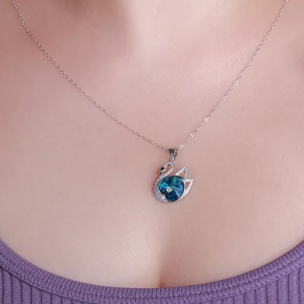 Swan_in_Swarovski_pendant_in_925_Silver_by_SVADEZI