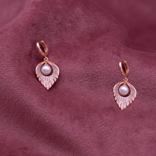 Swarovski_leaf_Earrings_in_925_Silver_by_SVADEZI