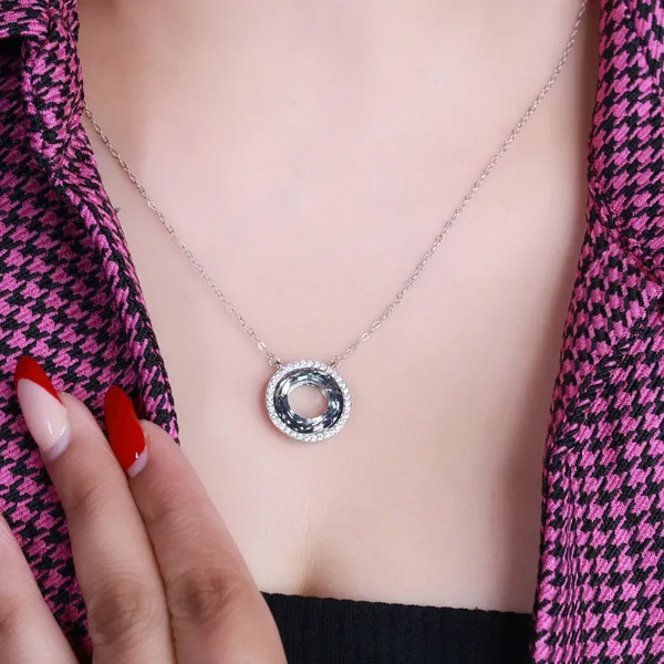 Vibrant_timeless_Pendant_Set_with_Mother_of_Pearl_in_925_Silver_by_SVADEZI