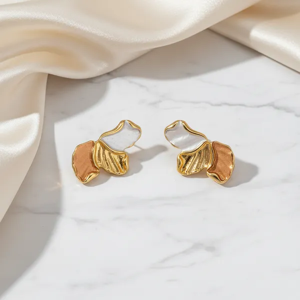 Gold_Plated_Clover_Petals_Stud_Earrings_For_Women