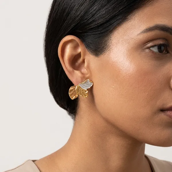 Gold_Plated_Clover_Petals_Stud_Earrings_For_Women
