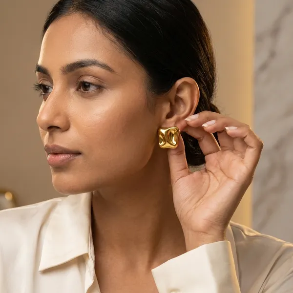 Gold_Plated_Wavy_Square_Abstract_Stud_Earrings_For_Women