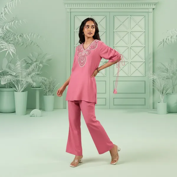 Women's_Embroidered_Kurti_with_Pant_Set.....