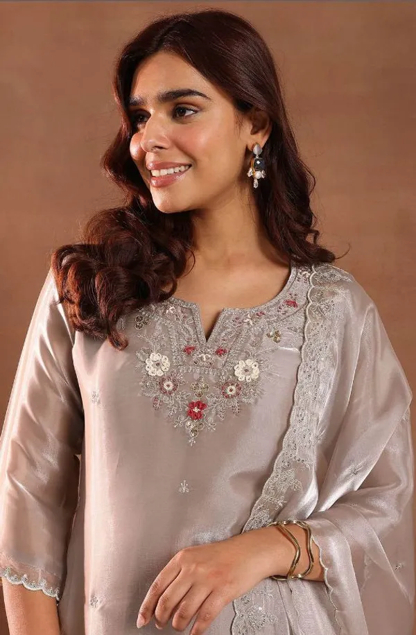 Women's_New_Fancy__Heavy_Hand-embroidered_Kurta_Set