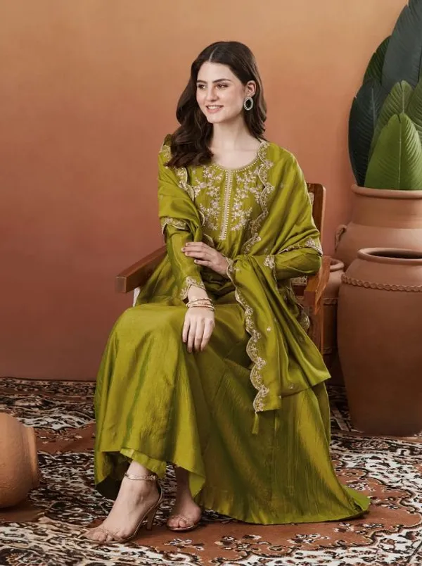 Women's_Silk_Blend_Embroidered_Anarkali_Kurta,_Pant_&_Scalloped_Dupatta_Set
