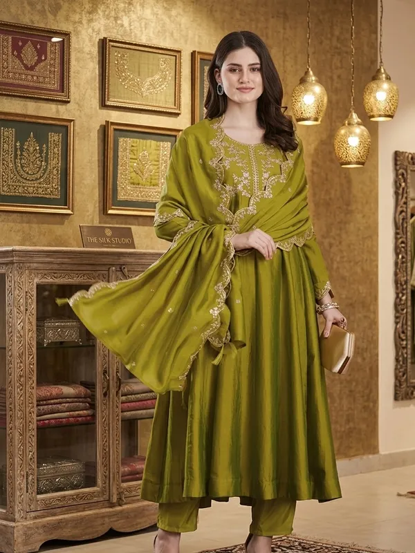 Women's_Silk_Blend_Embroidered_Anarkali_Kurta,_Pant_&_Scalloped_Dupatta_Set