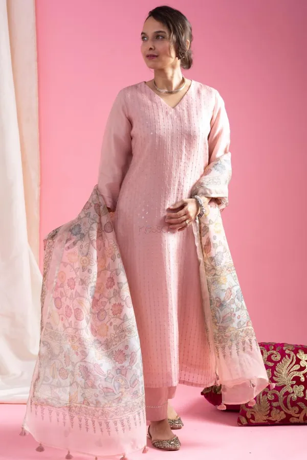 Womens_New_Fancy_Pink_Silk_Kurta_Set_with_a_Floral_Print_Dupatta_Set