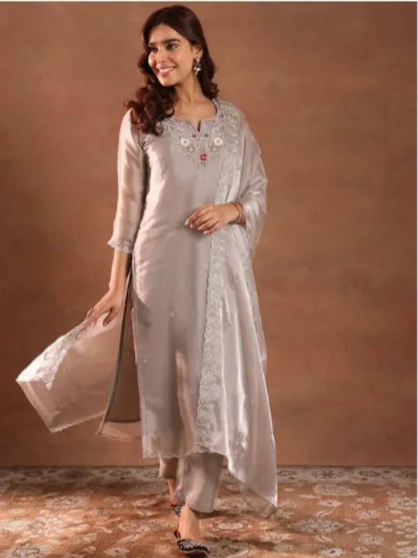 Womens_New_Silver_Tissue_Silk_Salwar_Suit_with_Scalloped_Dupatta