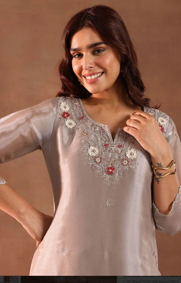 Womens_New_Silver_Tissue_Silk_Salwar_Suit_with_Scalloped_Dupatta