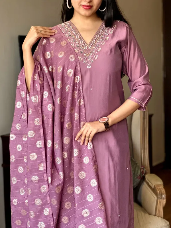 Deep_Lavender_Chanderi_Silk_Embroidered_Kurta_Set_For_Women_And_Girls