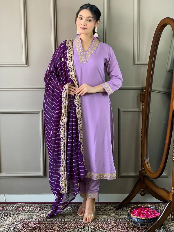 Lavender_Viscose_Silk_Blend_Embroidered_Kurta_Pant_Dupatta_Set_For_Women_And_Girls