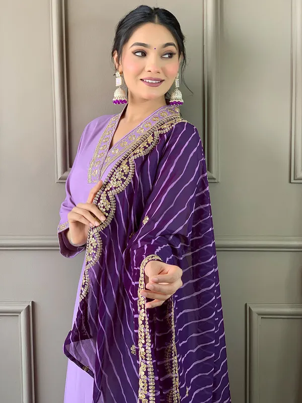 Lavender_Viscose_Silk_Blend_Embroidered_Kurta_Pant_Dupatta_Set_For_Women_And_Girls