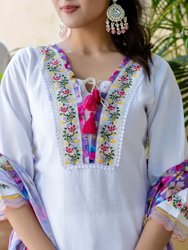 White_Chanderi_Silk_Embroidered_Kurta_Pant_Dupatta_Set_For_Women_And_Girls