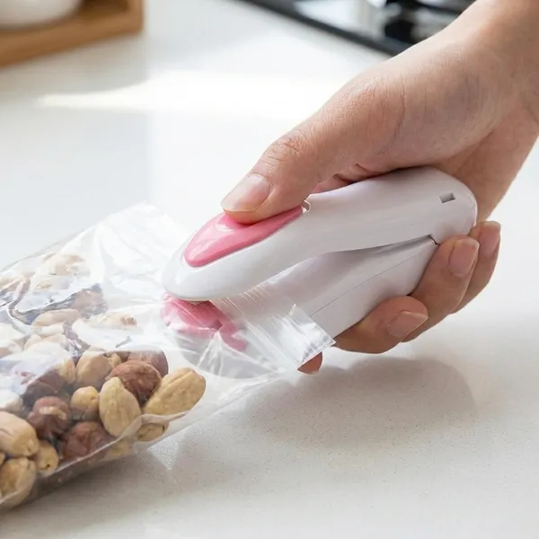 Manual_Pull-Cord_Vegetable_Chopper_&_Mini_Portable_Handheld_Heat_Bag_Sealer_Machine_Pack_Of_2