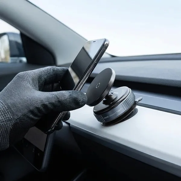 Black_360_Rotating_Magnetic_Car_Phone_Mount_With_Dashboard_Suction_Base