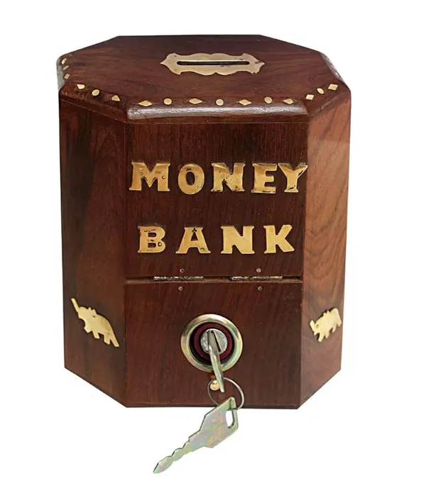Brown_Wood_Money_Bank_For_Home