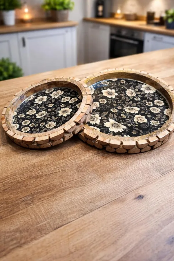Handcrafted_Floral_Enamel_Wooden_Trays_(Set_of_2)