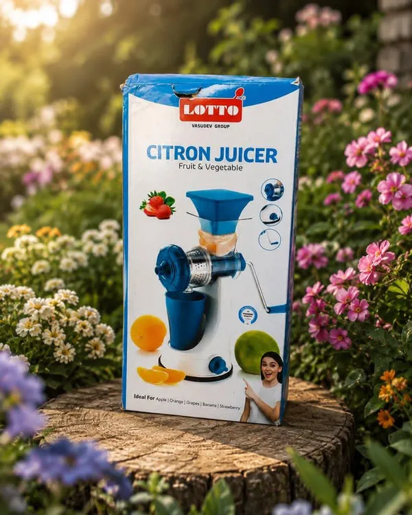 Steel_Plastic_Citrus_Juicer