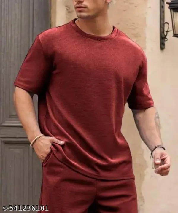 Maroon_Cotton_Blend_Premium_T_Shirt_For_Men
