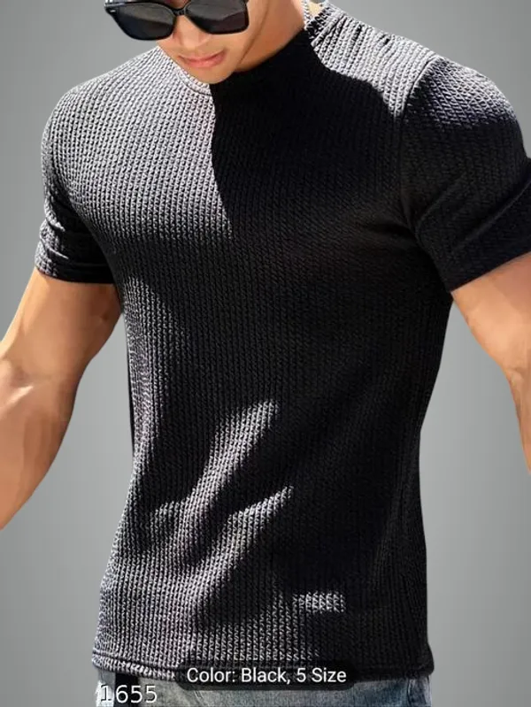 Black_Cotton_Blend_Premium_T_Shirt_For_Men
