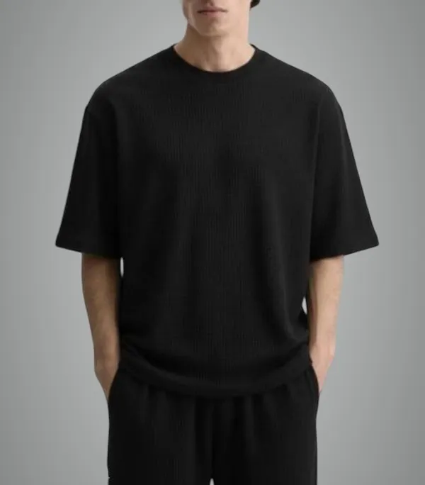 Black_Cotton_Blend_Premium_Stripes_Half_Sleeve_T_Shirt_For_Men