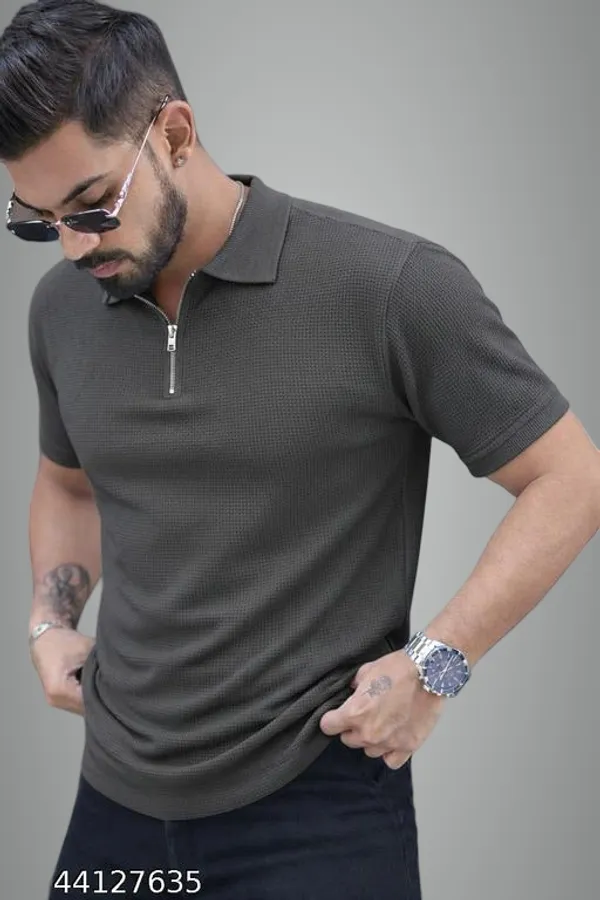 Grey_Cotton_Blend_Premium_T_Shirt_For_Men