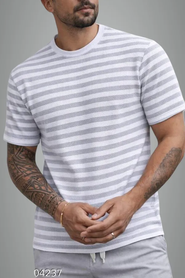 Grey_Cotton_Blend_Premium_T_Shirt_For_Men