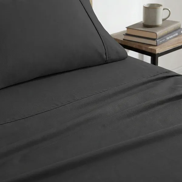 Black_100%_Egyptian_Cotton_Solid_Premium_Flat_Sheet,_Pillowcase_Pack_Of_3