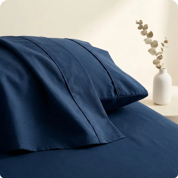Navy_Blue_100%_Egyptian_Cotton_Solid_Premium_Flat_Sheet,_Pillowcase_Pack_Of_3