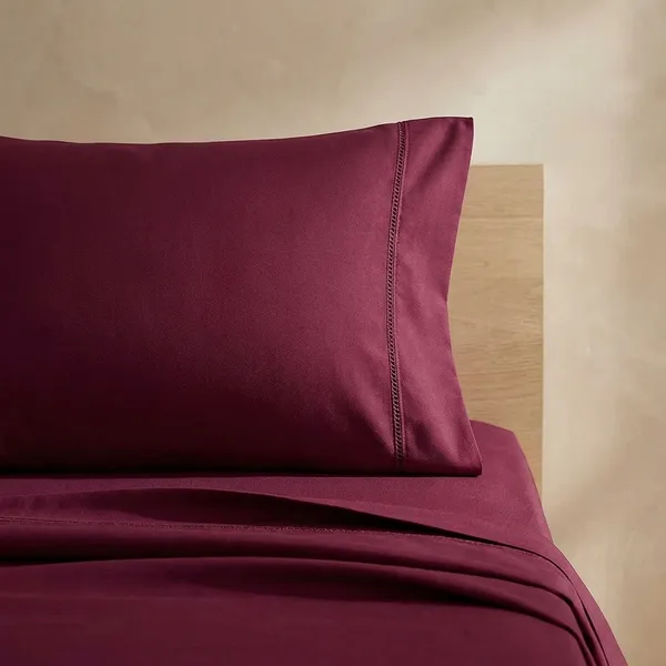 Wine_100%_Egyptian_Cotton_Solid_Premium_Flat_Sheet,_Pillowcase_Pack_Of_3