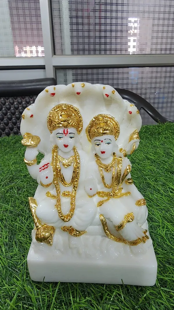 Vishnu_Laxmi_White_Gold_Marble_Statue_–_Gold_&_White_Finish_God_Idol