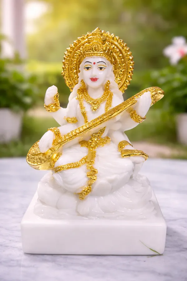Saraswati_–_Handcrafted_White_Gold_Marble_Deity_Statue